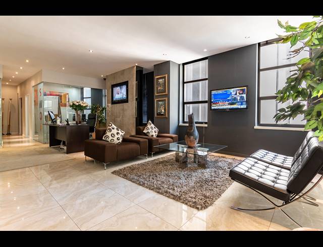 205M² OFFICE FOR SALE IN CAPE TOWN CITY CENTRE
